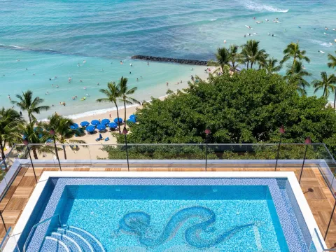 ESPACIO THE JEWEL OF WAIKIKI