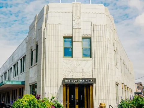 Bottleworks Hotel