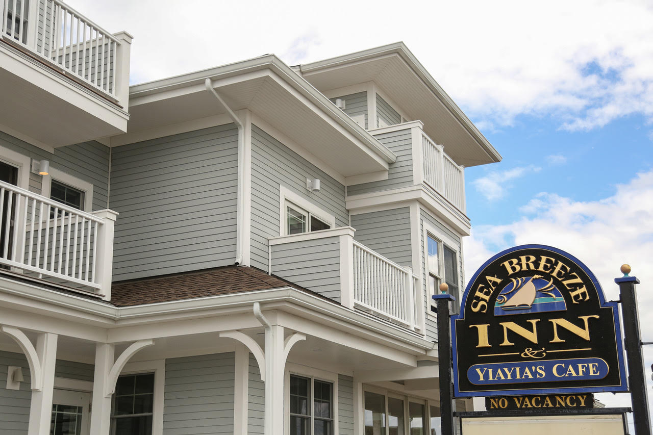 The Sea Breeze Inn