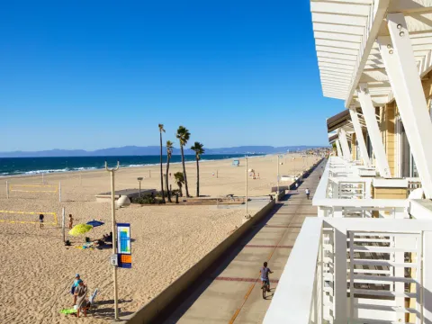 Beach House Hotel at Hermosa Beach