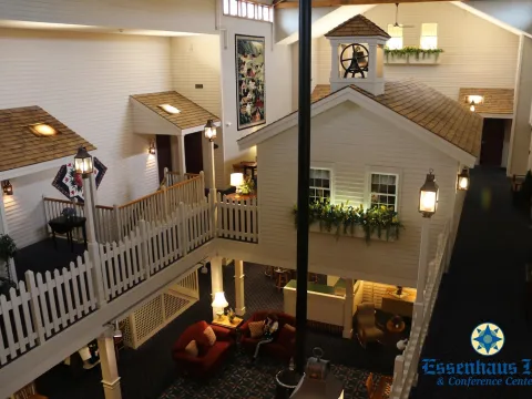 Essenhaus Inn & Conf. Center