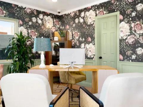Fleur Noire Hotel