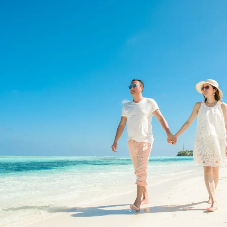 We selected the 8 most romantic US destinations for honeymooners, based on setting, privacy, and charm.